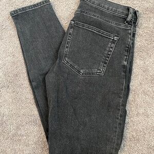 Everlane Denim in Washed Black, Size 27 TALL